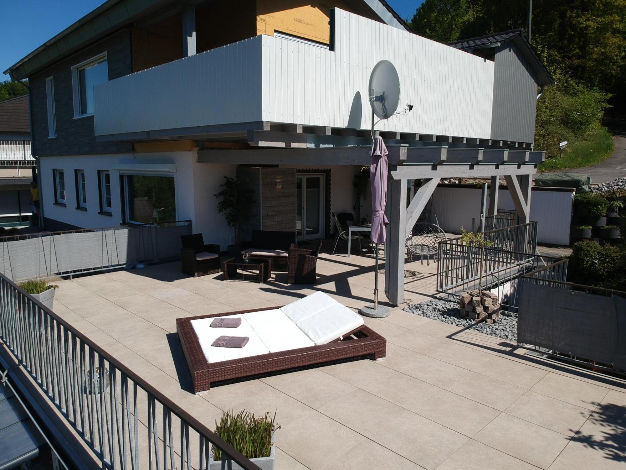 Seeblick-Ferienwohnung Im "Ferienhaus Agger-Blick" Mit Traumhafter Sonnen-Terrasse, Sauna, E-Kamin & Kajak Gummersbach Dış mekan fotoğraf